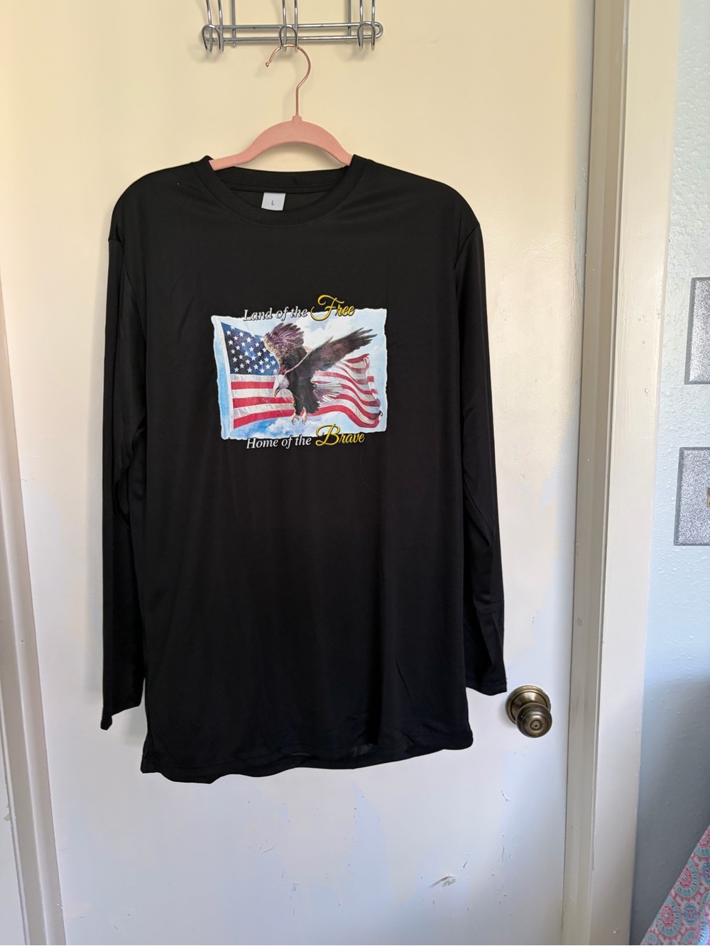 NWT Black Long-Sleeve Graphic shirt with Eagle & Flag